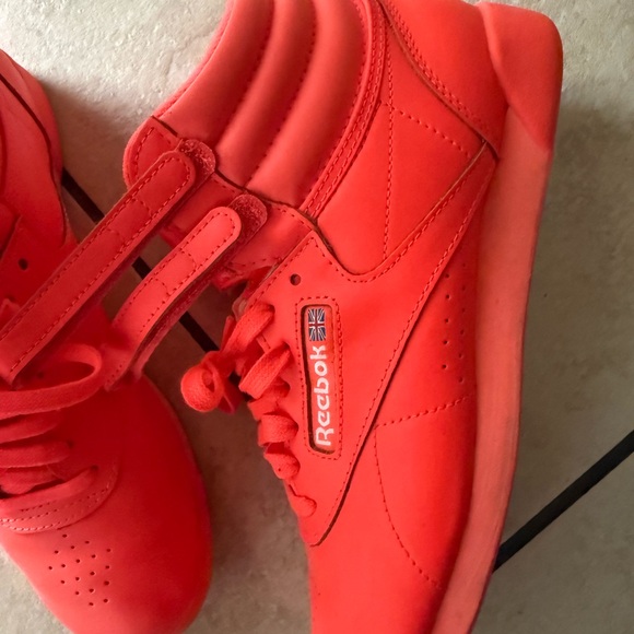 Reebok Neon Orange Athletic Shoes - Picture 2 of 6